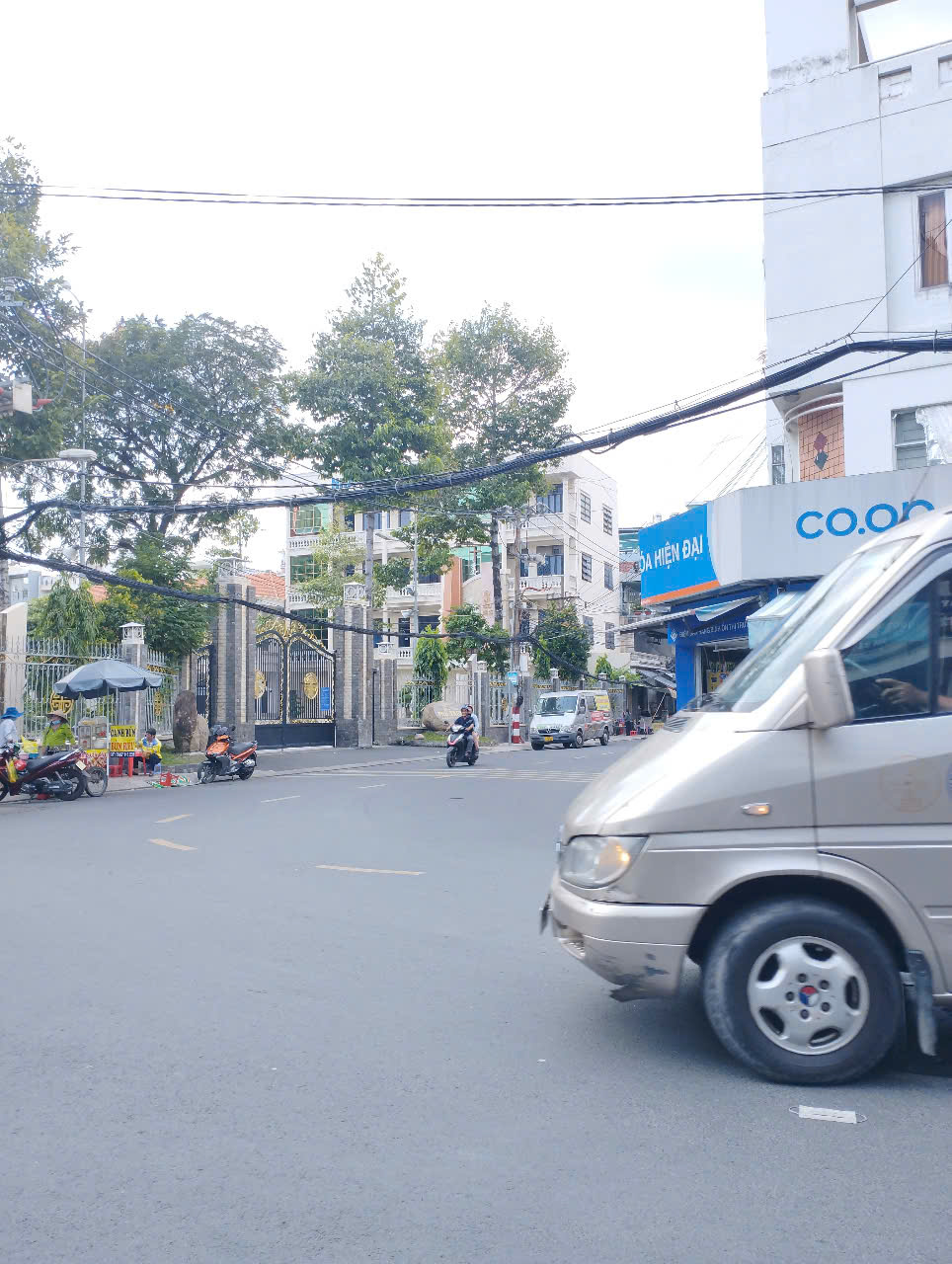 Ban nhà Lạc Long Quân - 56m2 - HXH quay đầu - 2 tầng mới Bảy Hiền - Ảnh chính